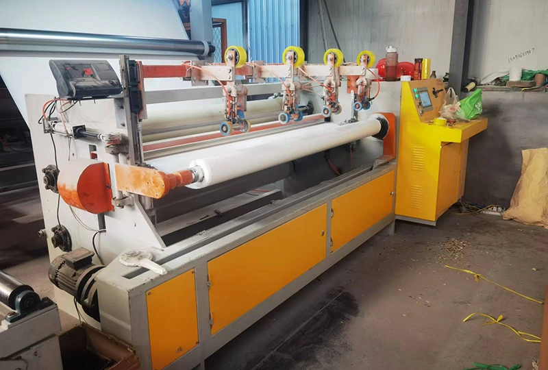 Pourquoi choisir une ligne de production de membranes imperméables en chlorure de polyvinyle (PVC) pour les projets de construction modernes ?