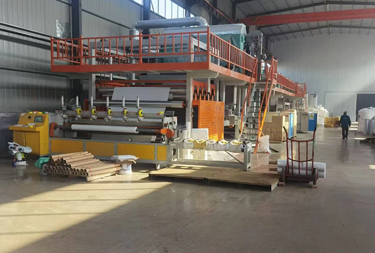 Ligne de production de membrane d'étanchéité en PVC